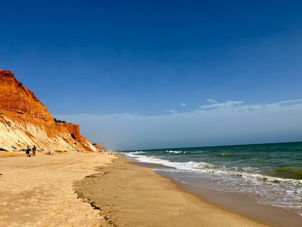 Golden Blue Beach Falesia Apartment อัลบูเฟรา ภายนอก รูปภาพ